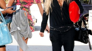 Lindsay Takes Ali Bar-Hopping; Megan Fox Wants To Shoot Her Boyfriend